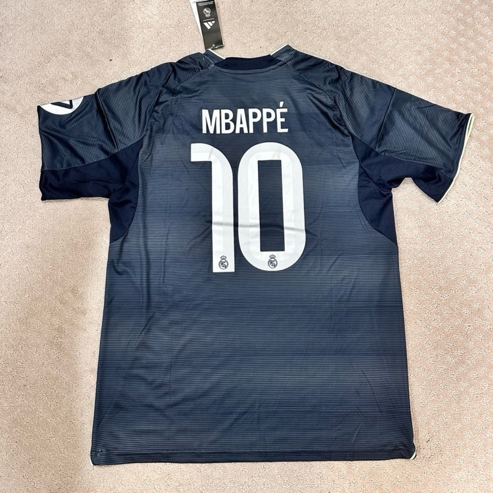 Real Madrid Emirates Fly Better MBappé Jersey Size XL Brand New - Picture 2 of 5